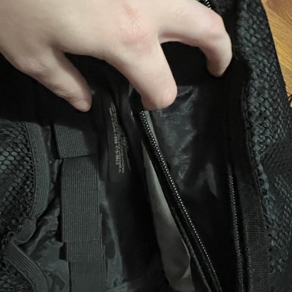 Eddie Bauer Black Toiletries/Travel Bag - Picture 4 of 6